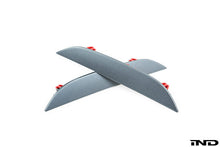 Load image into Gallery viewer, iND f90 m5 painted rear reflector set - iND Distribution
