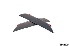 Load image into Gallery viewer, iND f90 m5 painted rear reflector set - iND Distribution
