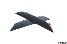 Load image into Gallery viewer, iND f90 m5 painted rear reflector set - iND Distribution
