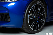 Load image into Gallery viewer, iND f90 m5 painted front reflector set - iND Distribution
