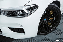 Load image into Gallery viewer, iND f90 m5 painted front reflector set - iND Distribution
