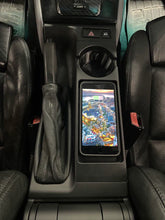 Load image into Gallery viewer, BMW E46 INDUKTIV Wireless Charger Unit
