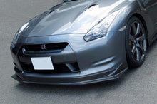 Load image into Gallery viewer, Nissan GTR R35 K Style Carbon Fiber Front Lip
