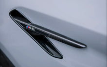 Load image into Gallery viewer, BMW F90 M5 Carbon Fiber Fender Vents (Autotecknic)

